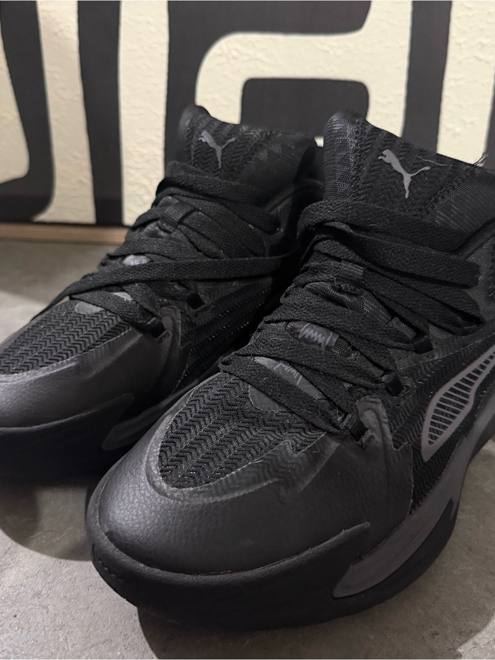 Puma Men's Black Low-Top Performance Sneakers